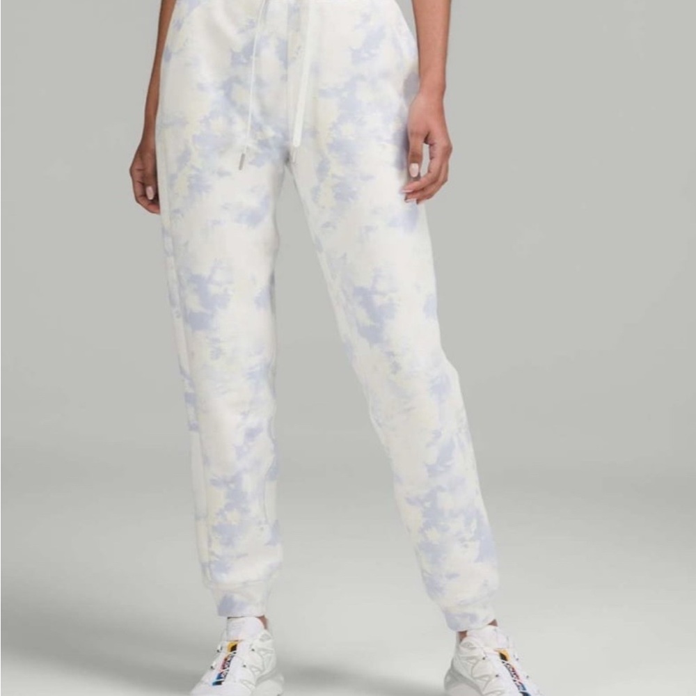 Lululemon Athletica White and Blue Joggers Orbital Tye Dye
